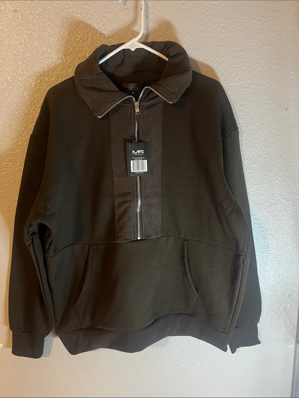 Men’s Half-Zip Pullover Sweater in Olive